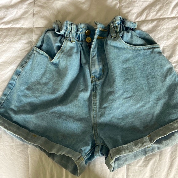 Jean shorts - Picture 1 of 3